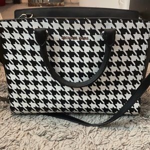 Michael Kors tote
